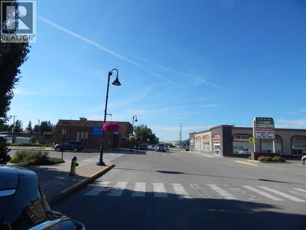 837 E Centre Street — photo 5
