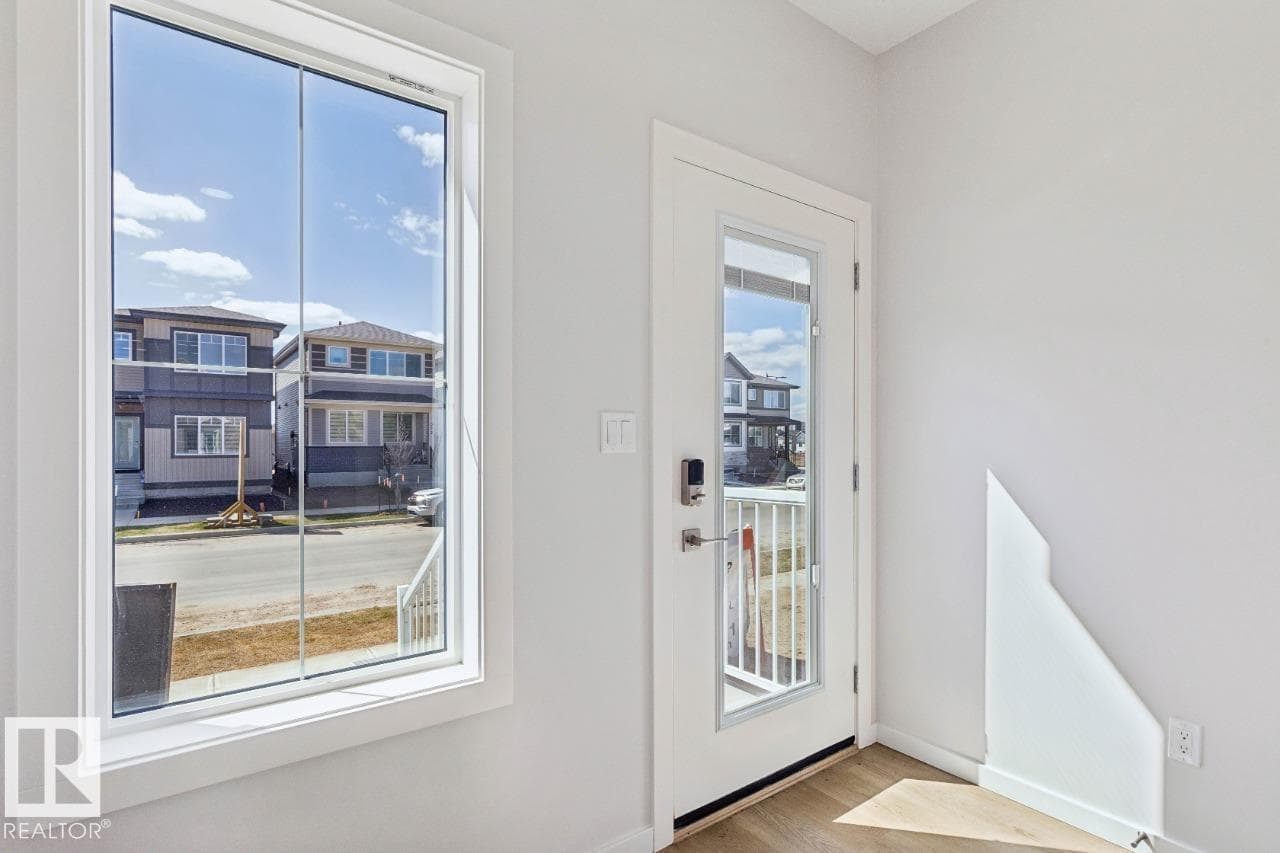 319 EDGEMONT DR NW — photo 3