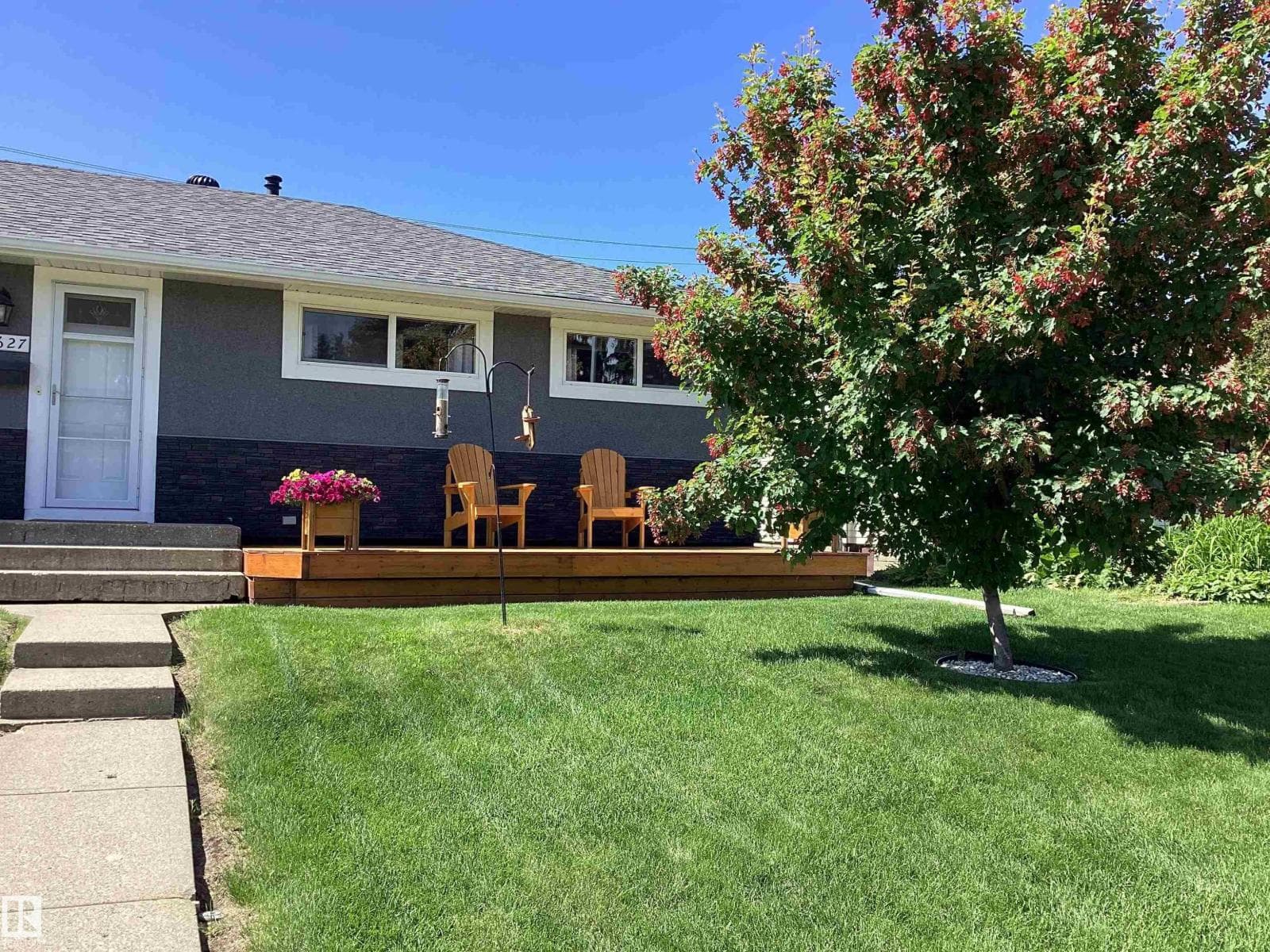 15627 83 AV NW — photo 4
