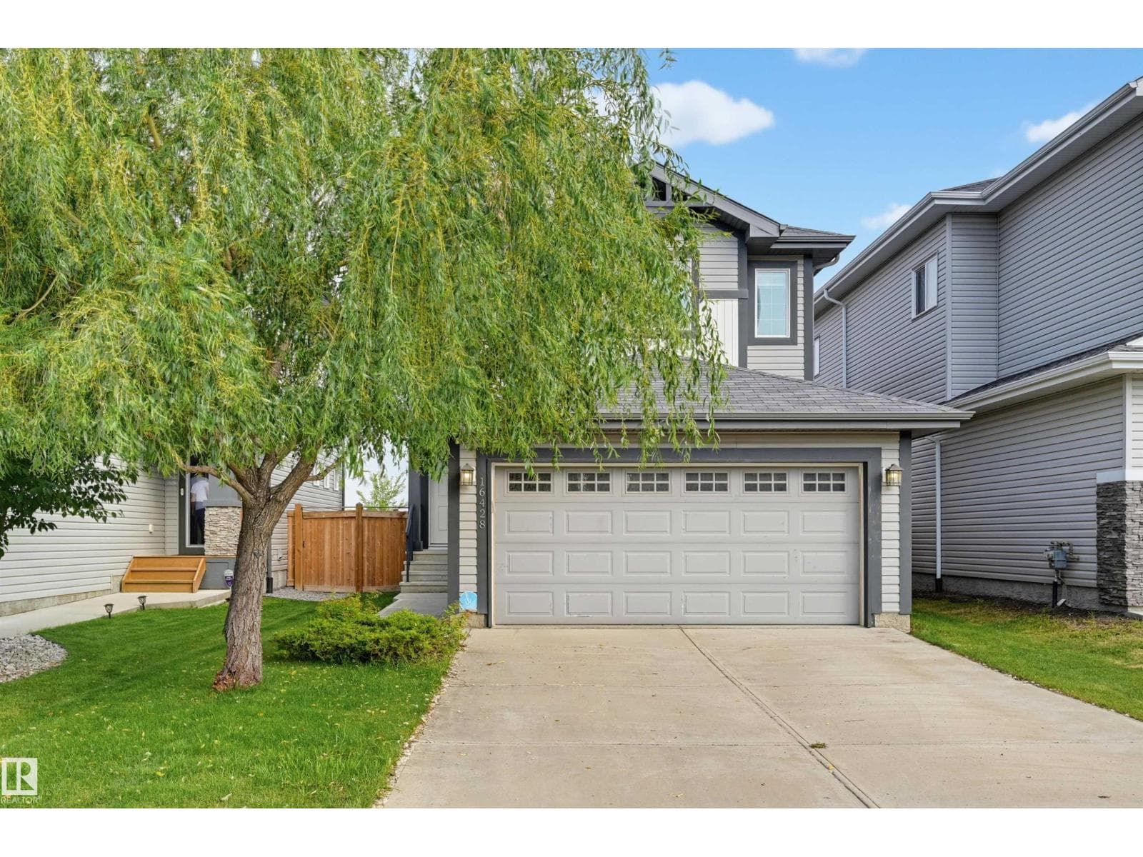 16428 12 AV SW