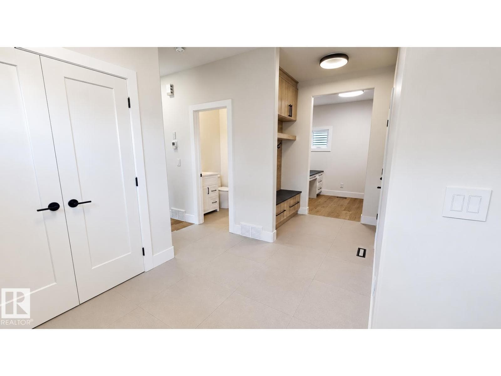 51 Grassview CR — photo 2