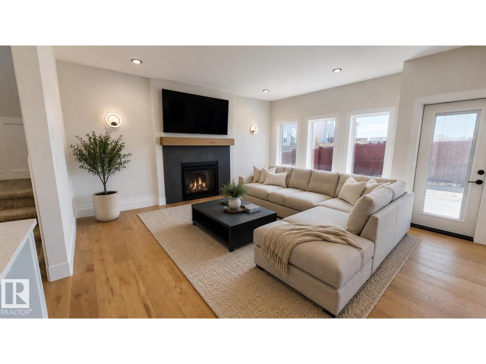 51 Grassview CR — photo 3
