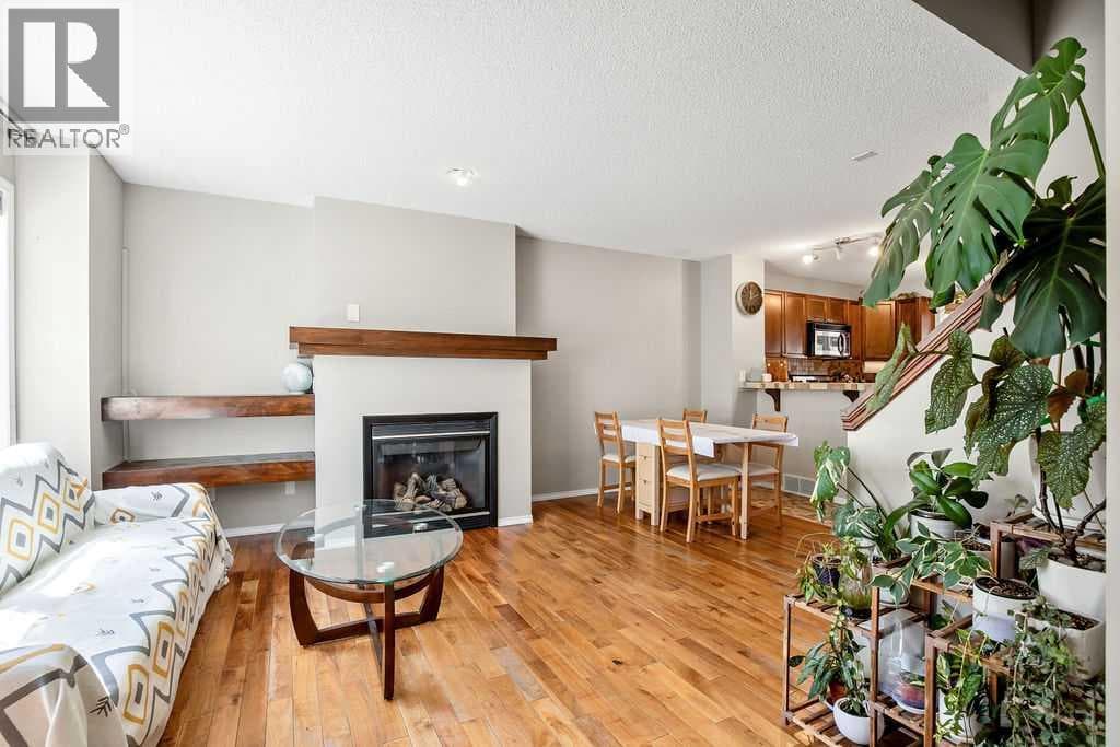 275 Everstone Drive SW — photo 3