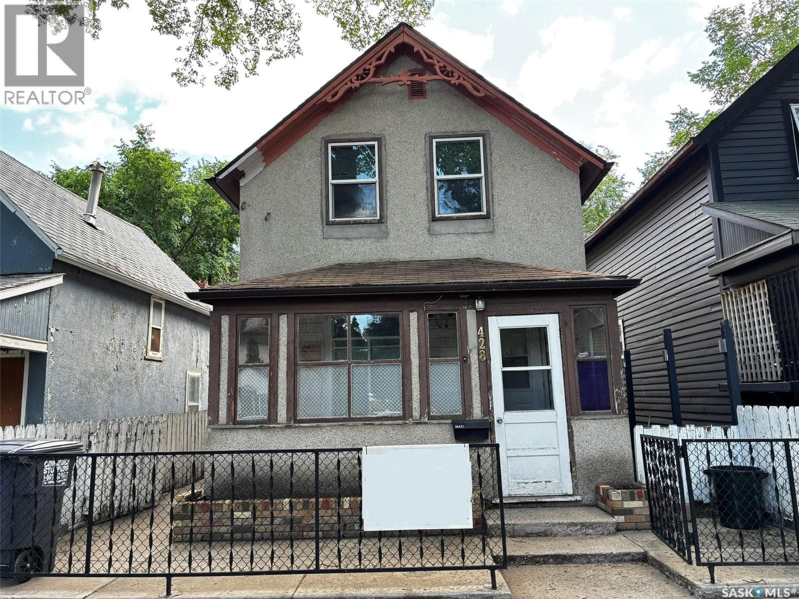 428 I AVENUE S
