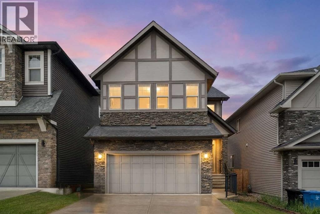 232 Nolancrest Heights NW