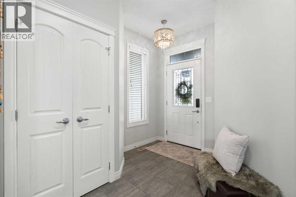 232 Nolancrest Heights NW — photo 2
