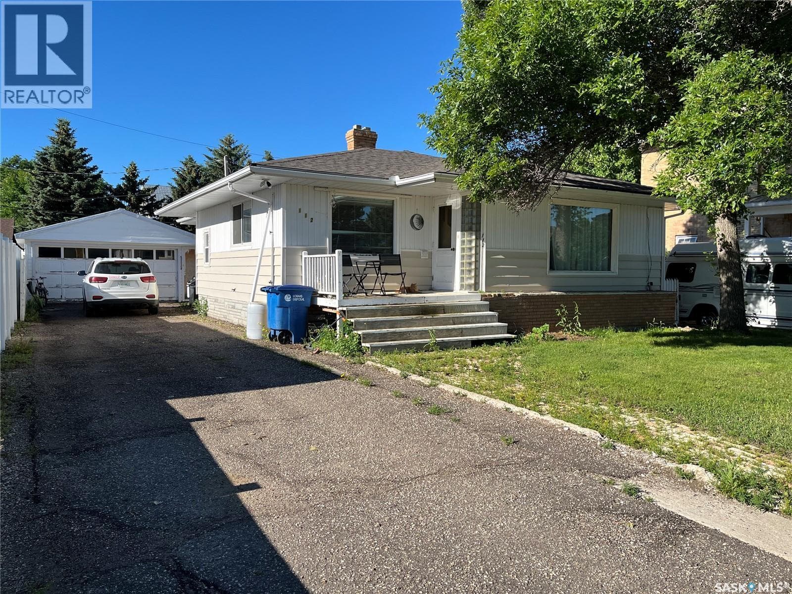 112 2nd AVENUE W