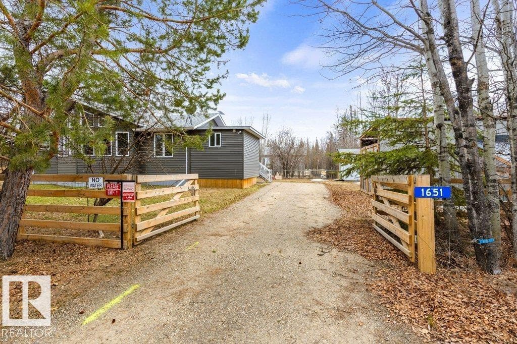 1651 LAKEVIEW LN — photo 4