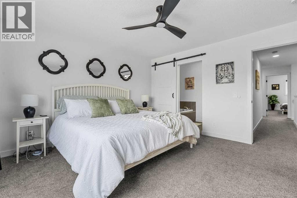 37 Legacy Glen Point SE — photo 3