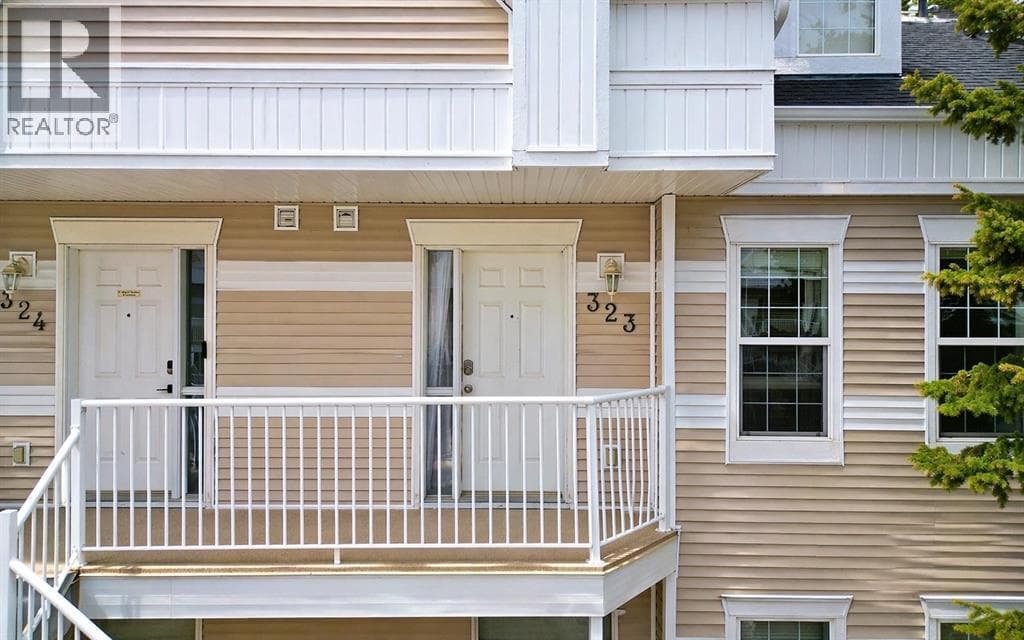 323, 103 STRATHAVEN Drive E — photo 2