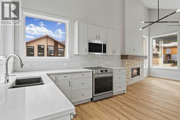 203J, 209 Stewart Creek Rise — photo 2