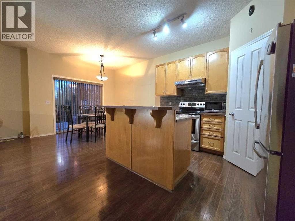 13 Tuscany Ridge Mews NW — photo 4