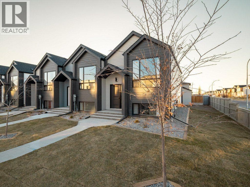 3026 47 Street S — photo 3