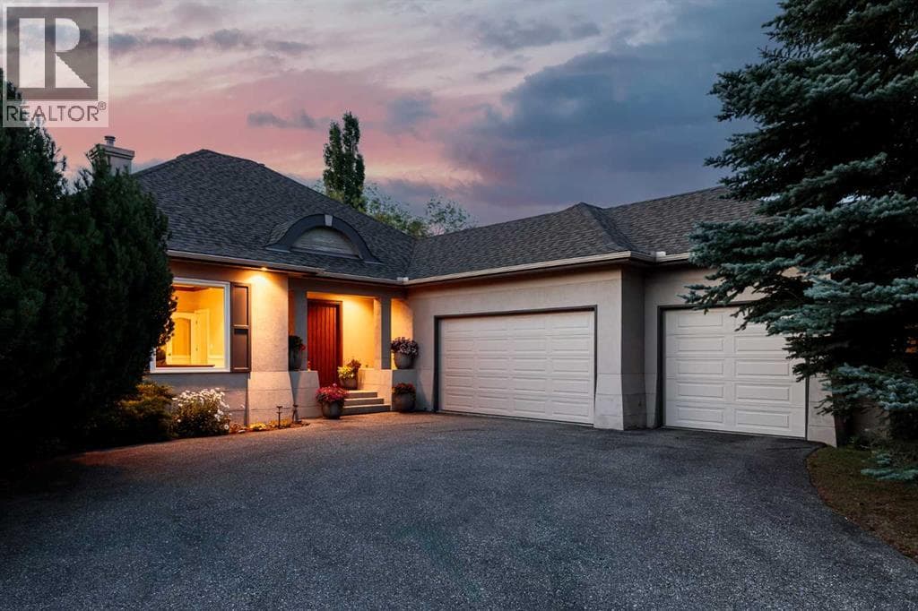 33 Ridge Pointe Drive