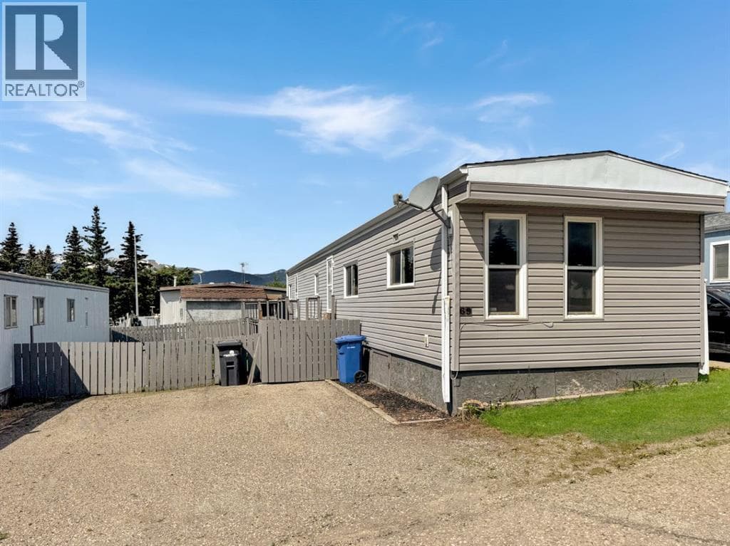 69 Shand Trailer COURT