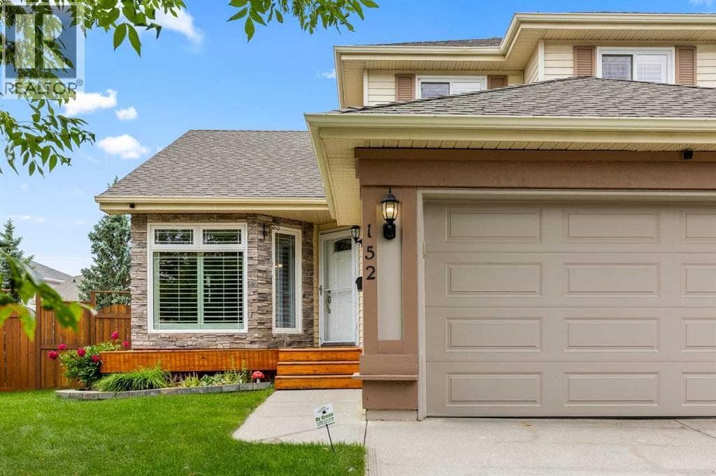 152 Douglas Glen Mews SE — photo 2
