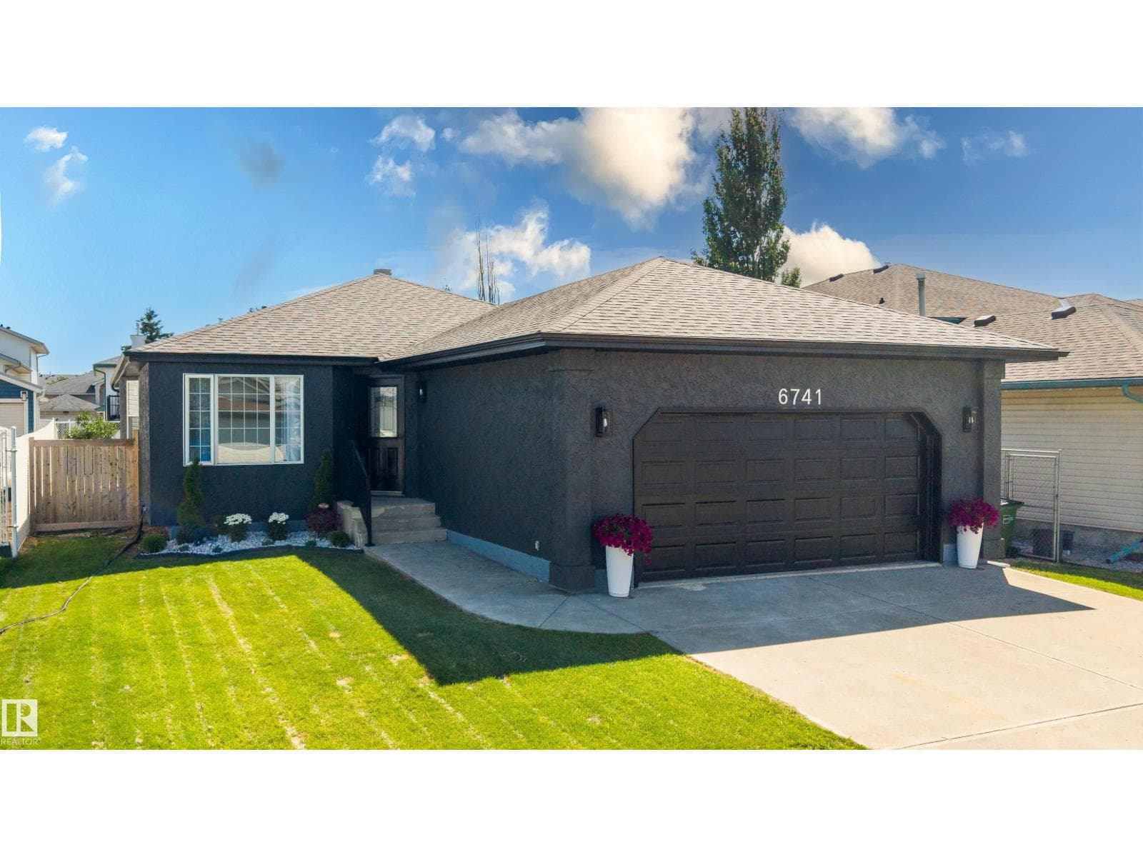 6741 162A AV NW