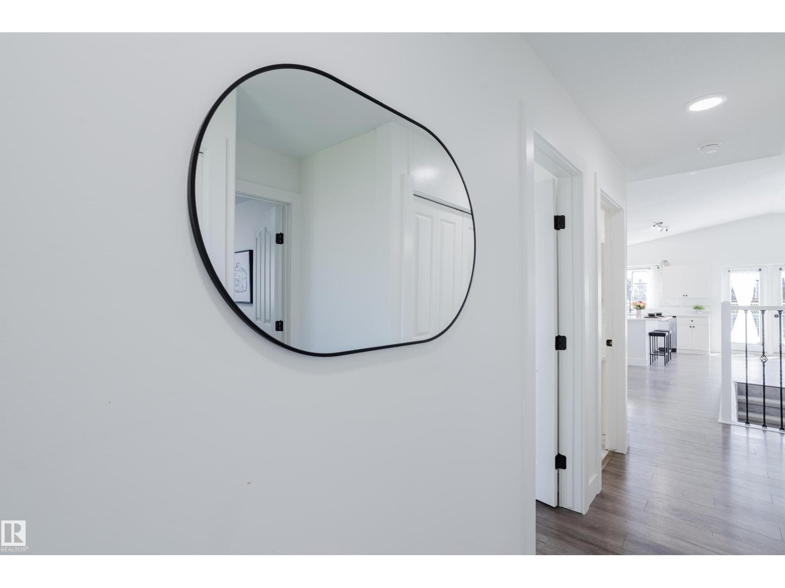 6741 162A AV NW — photo 4