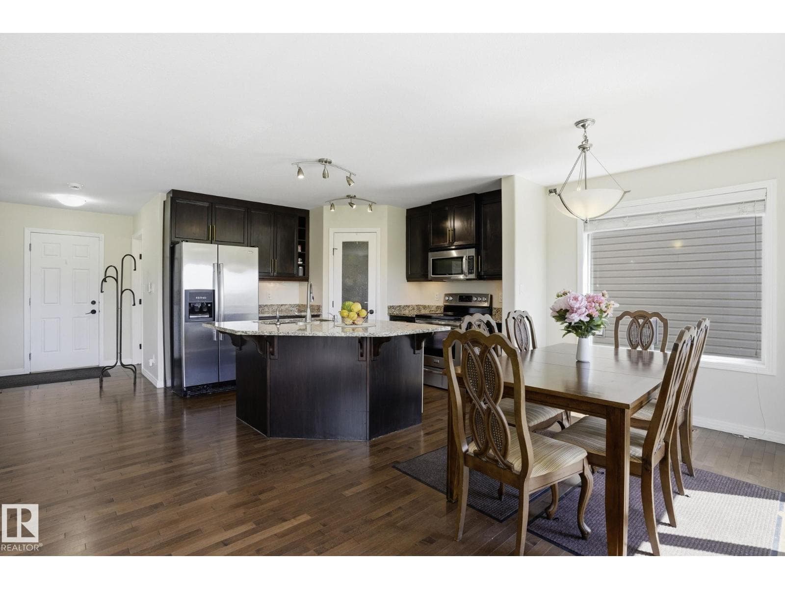 10 Rockwell CL — photo 5