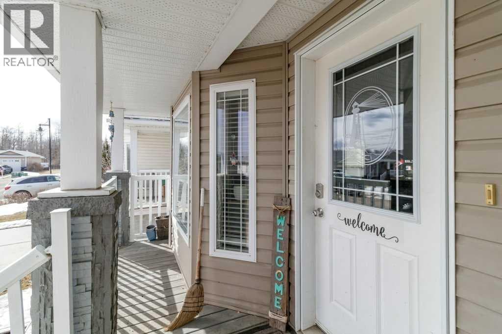 6 Baywood Place — photo 4