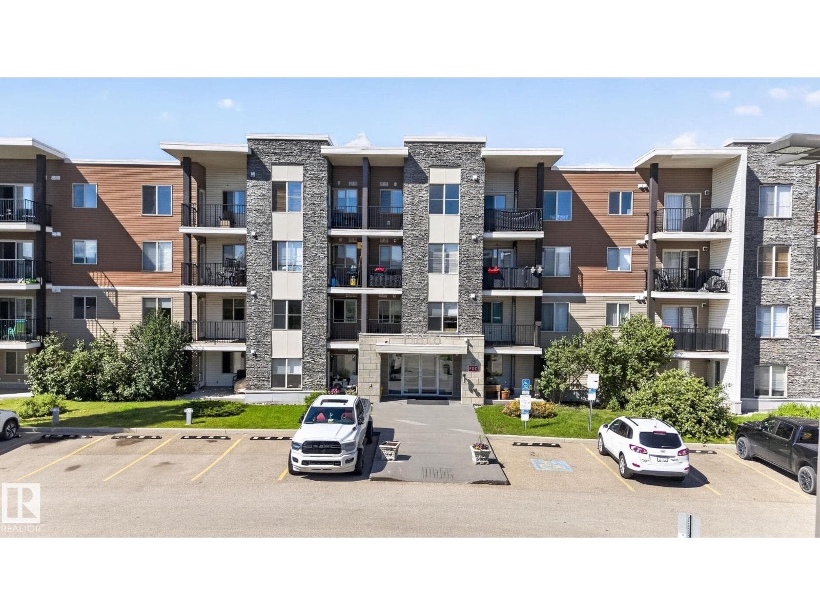 #205 11816 22 AV SW — photo 3