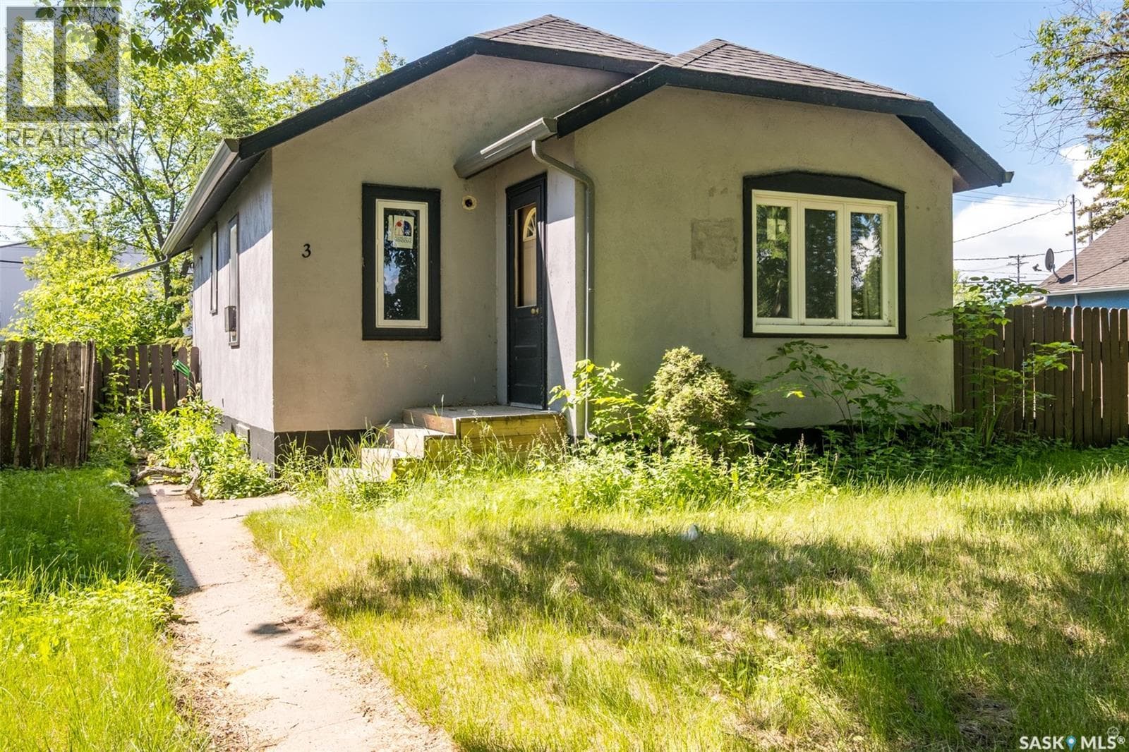 339 15th STREET W