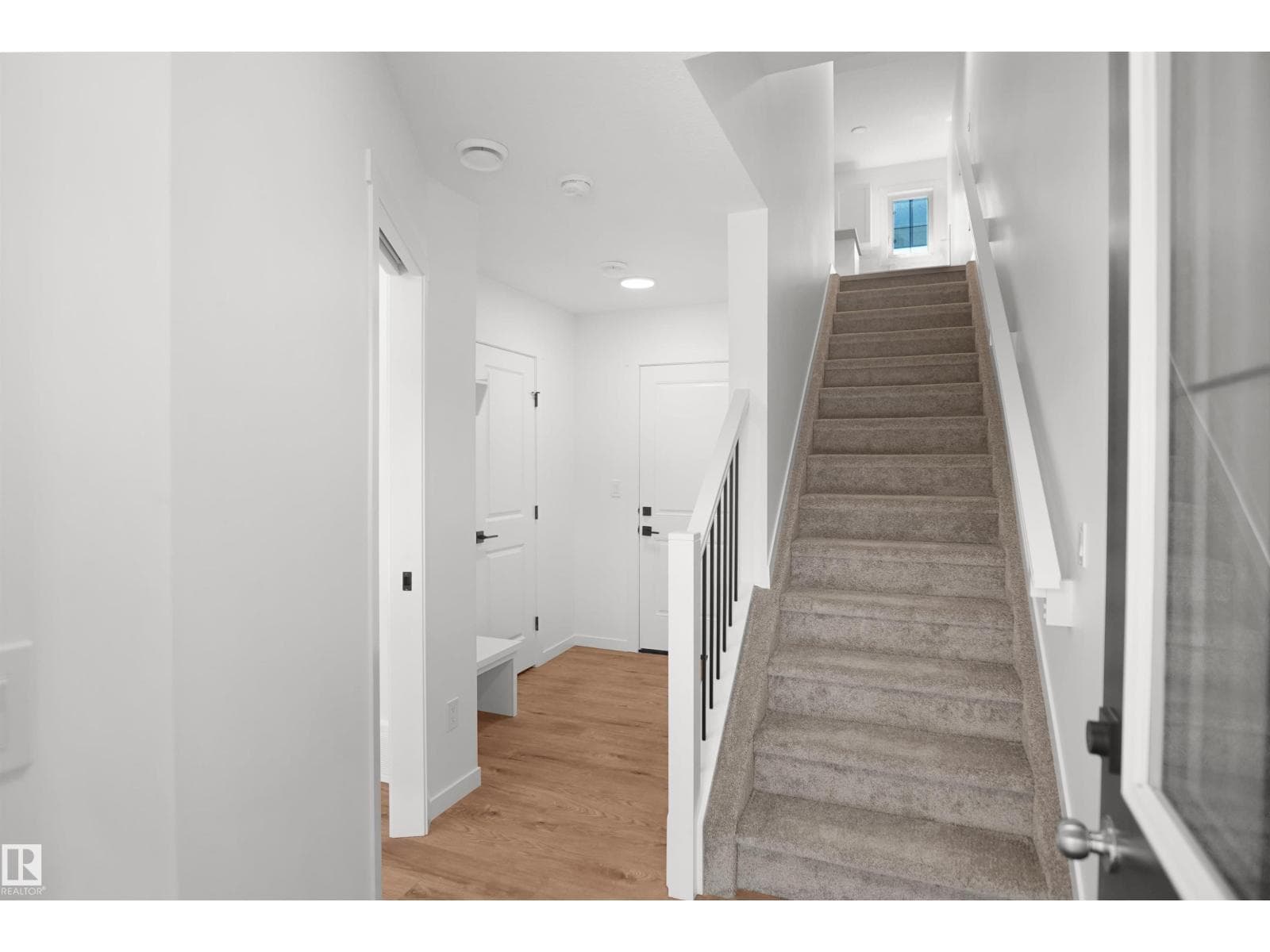 7062 ROSENTHAL DR NW — photo 2