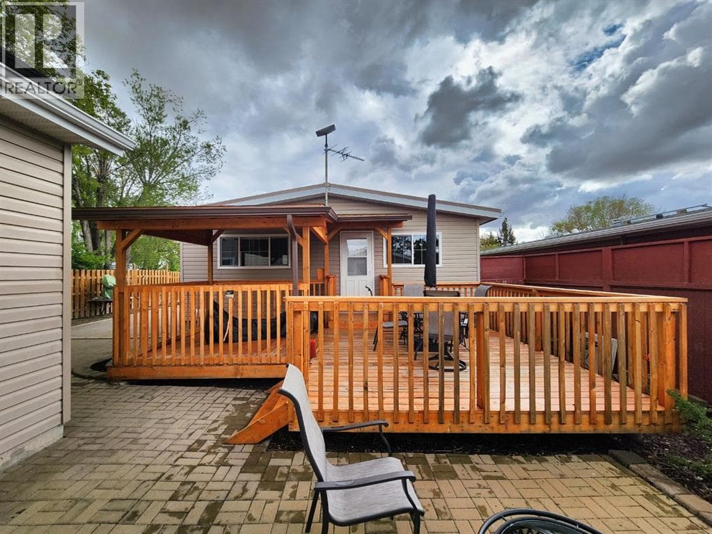 18 WILLOW ROAD