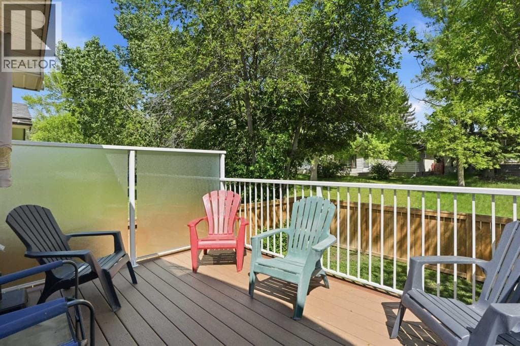 3056 32A Street SE — photo 4