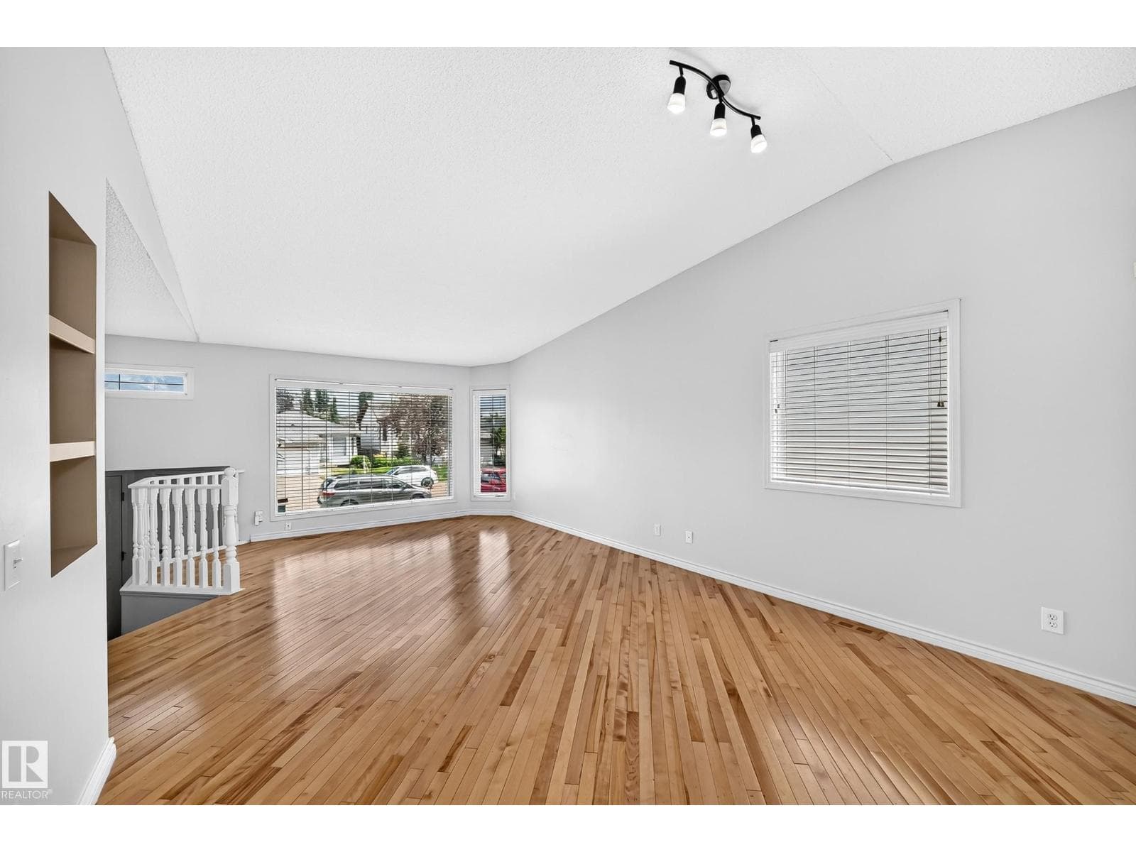 13124 36 ST NW — photo 5