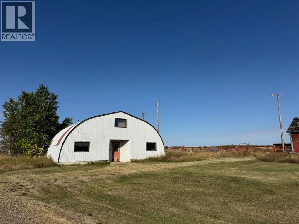 814042 HWY 2 — photo 3