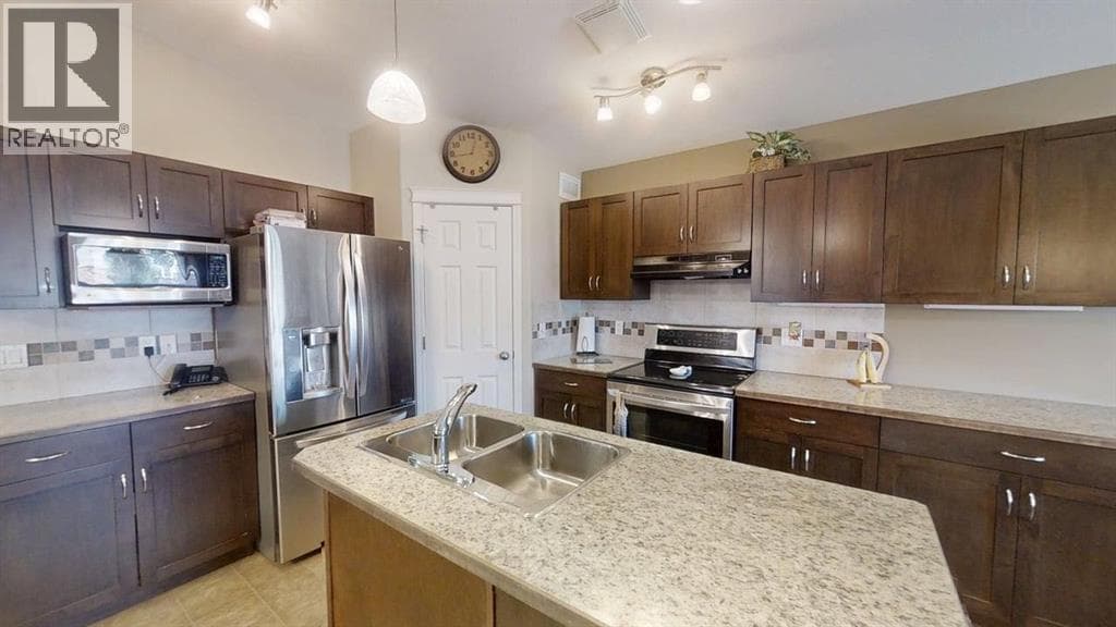 766 Mt Sundance Lane W — photo 5