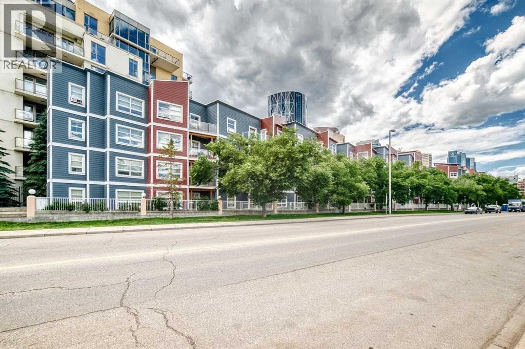 121, 333 Riverfront Avenue SE