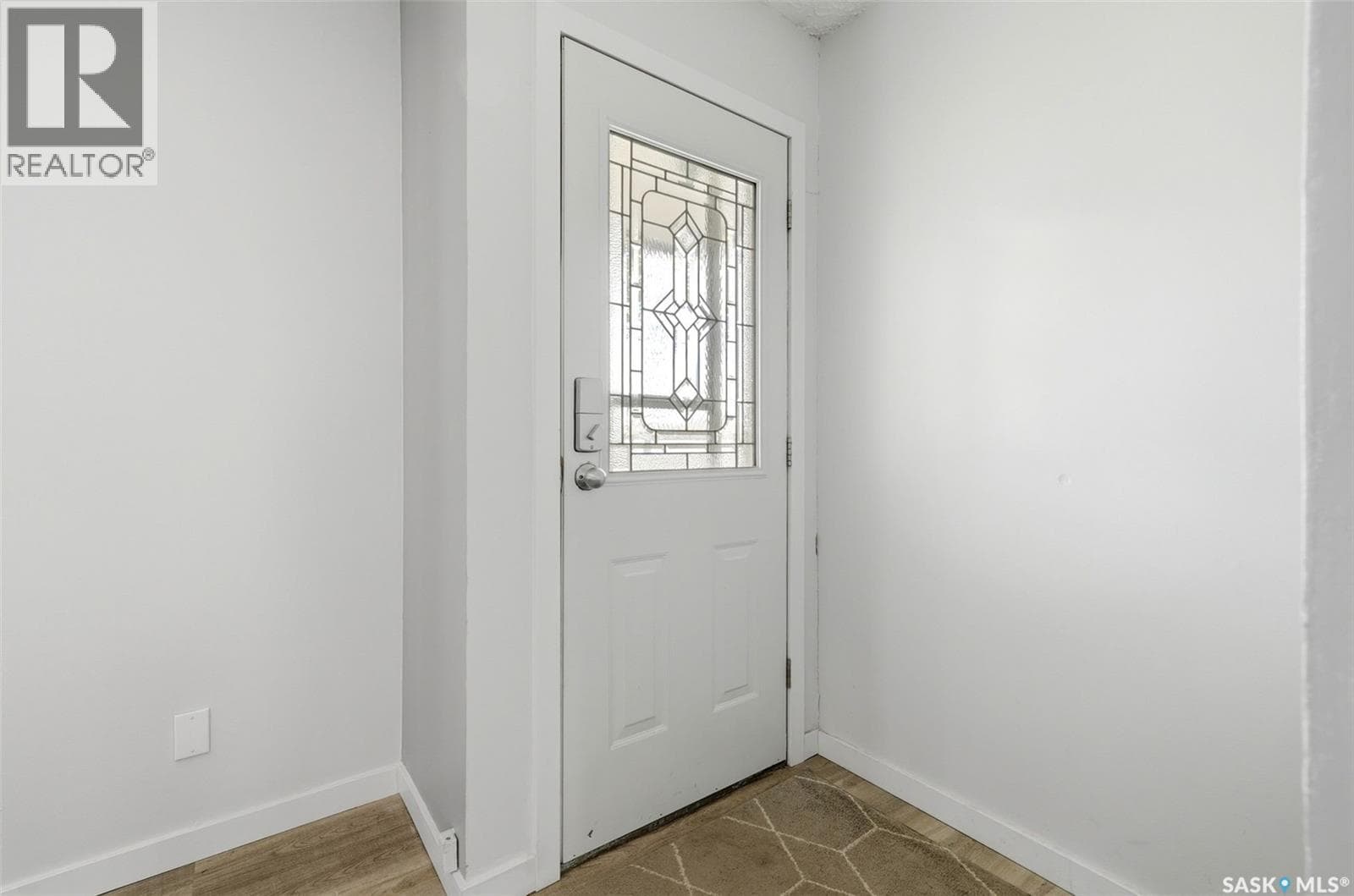 28 Cameron CRESCENT — photo 3