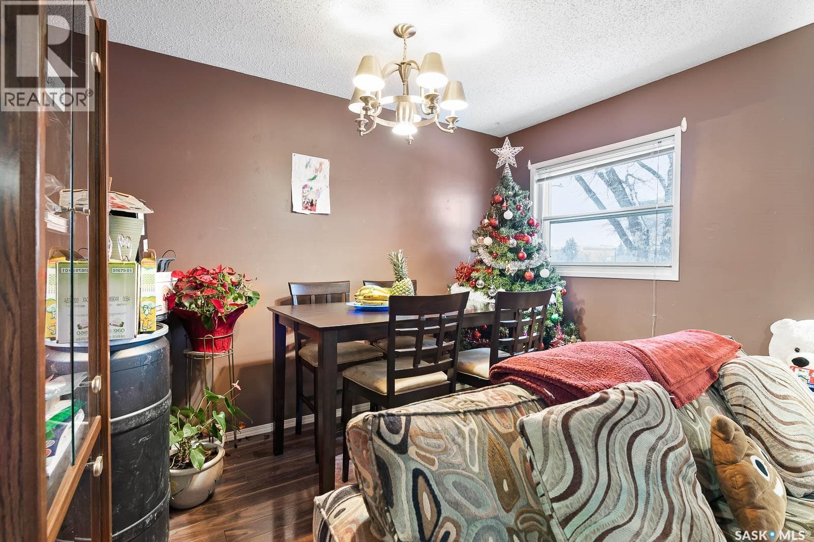 4008 DEWDNEY AVENUE — photo 5