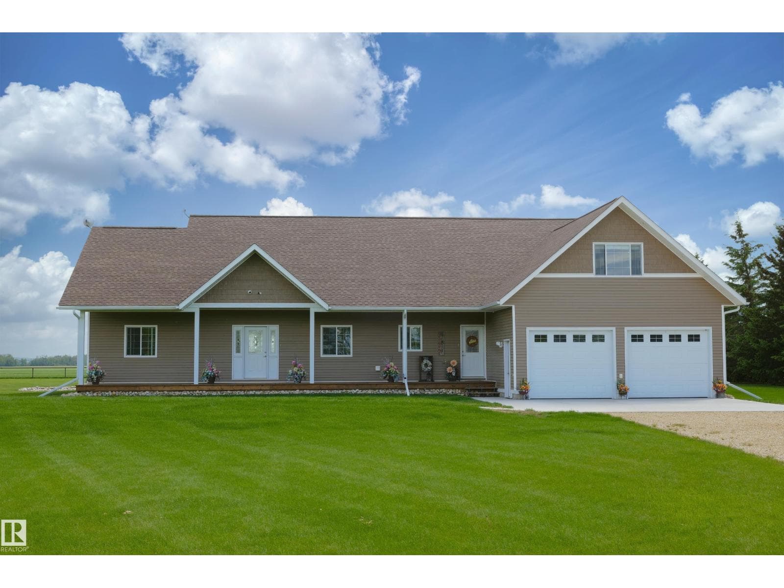 1221 Twp Rd 603A — photo 2