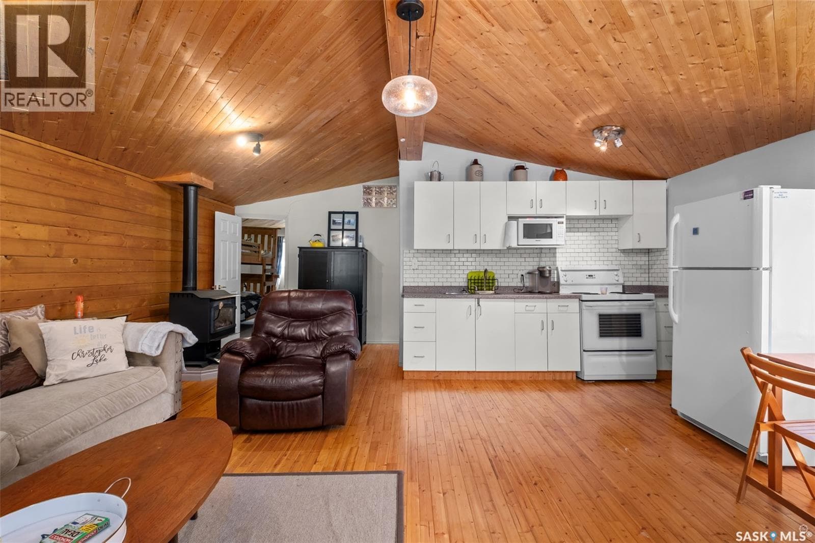 207 Jacobson DRIVE — photo 4