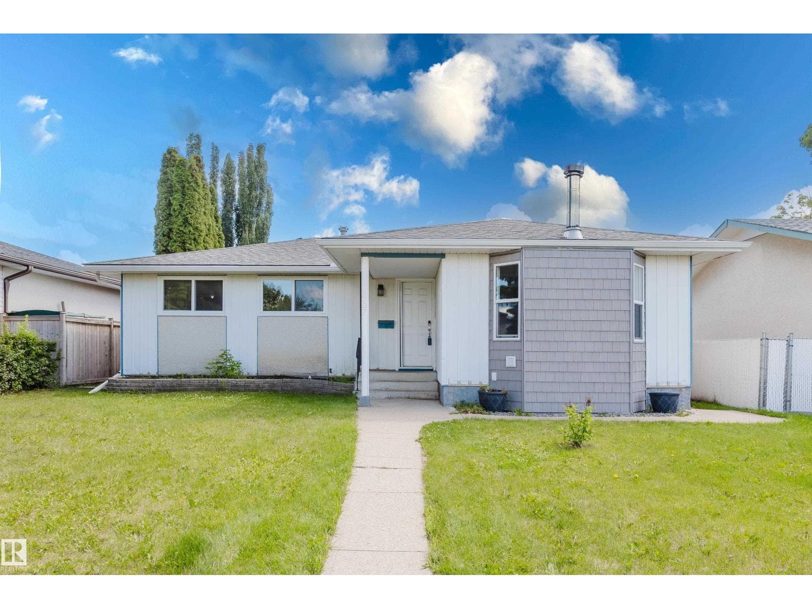 8707 151 AV NW