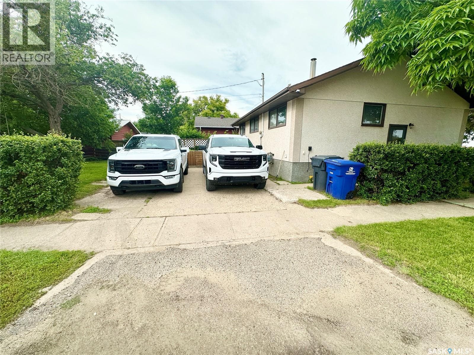 542 Elizabeth STREET — photo 2
