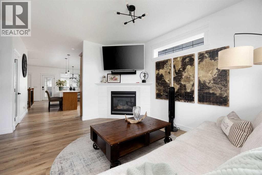 331 Falcon Drive — photo 5