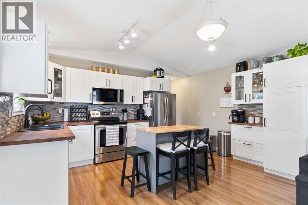 197 Black Bear Crescent — photo 3