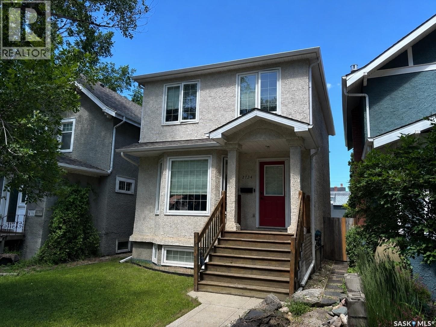 2734 Victoria AVENUE — photo 2