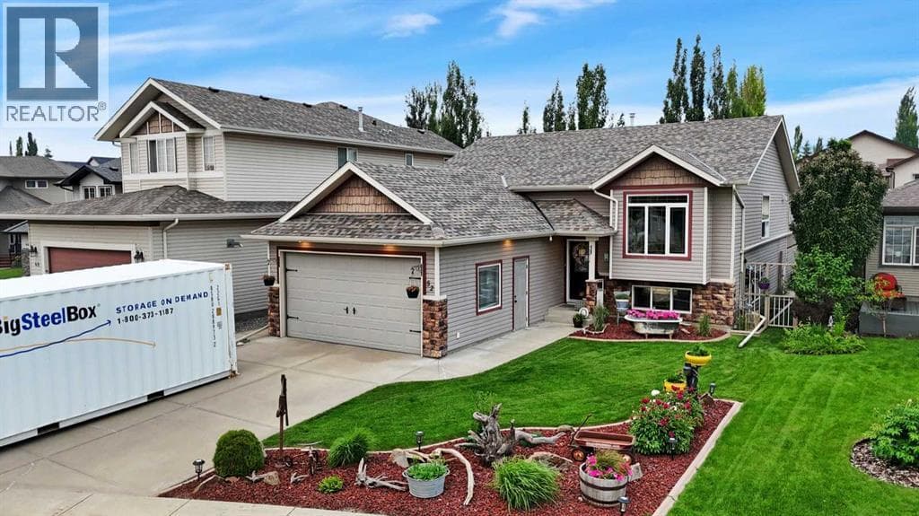 52 Irving Crescent