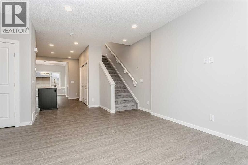 222 Heartwood Parade SE — photo 4