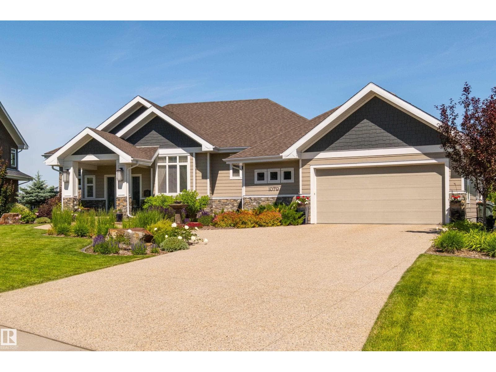 1079 GENESIS LAKE BV — photo 2