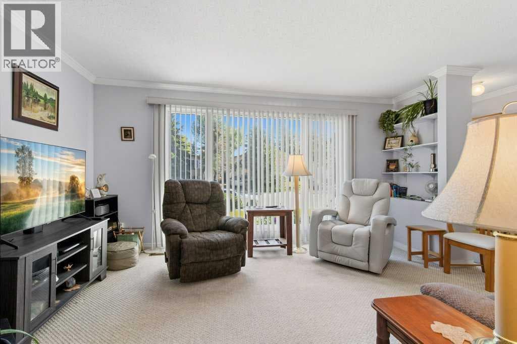 80 Oliver Street — photo 4