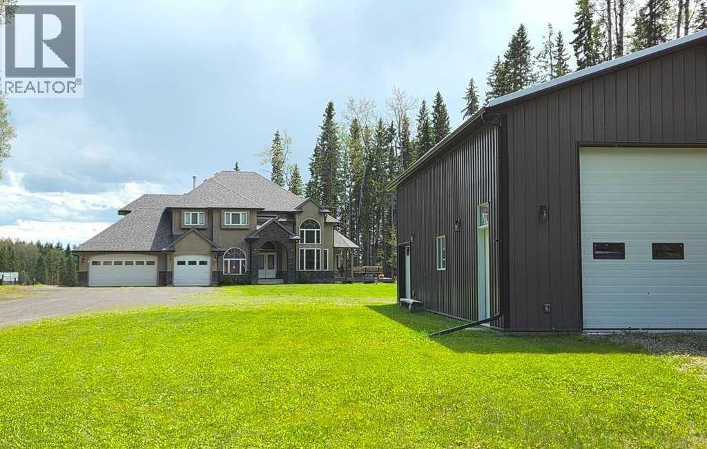 541 Clearwater Estates Crescent — photo 3