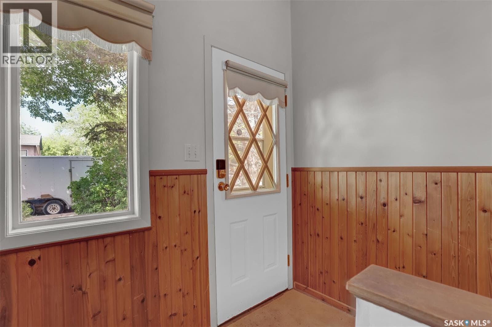 715 Connaught STREET — photo 5