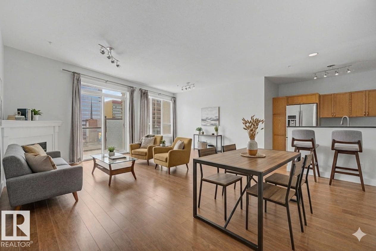 #411 10033 110 ST NW