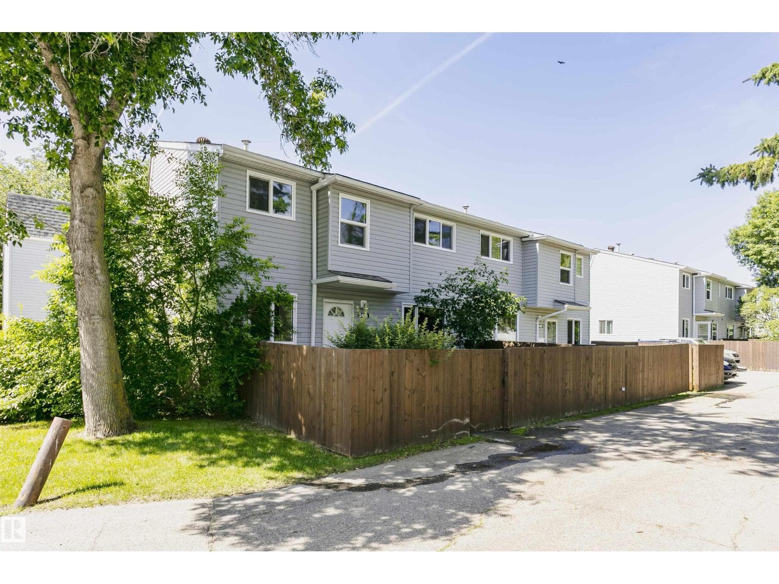 5418 144B AV NW